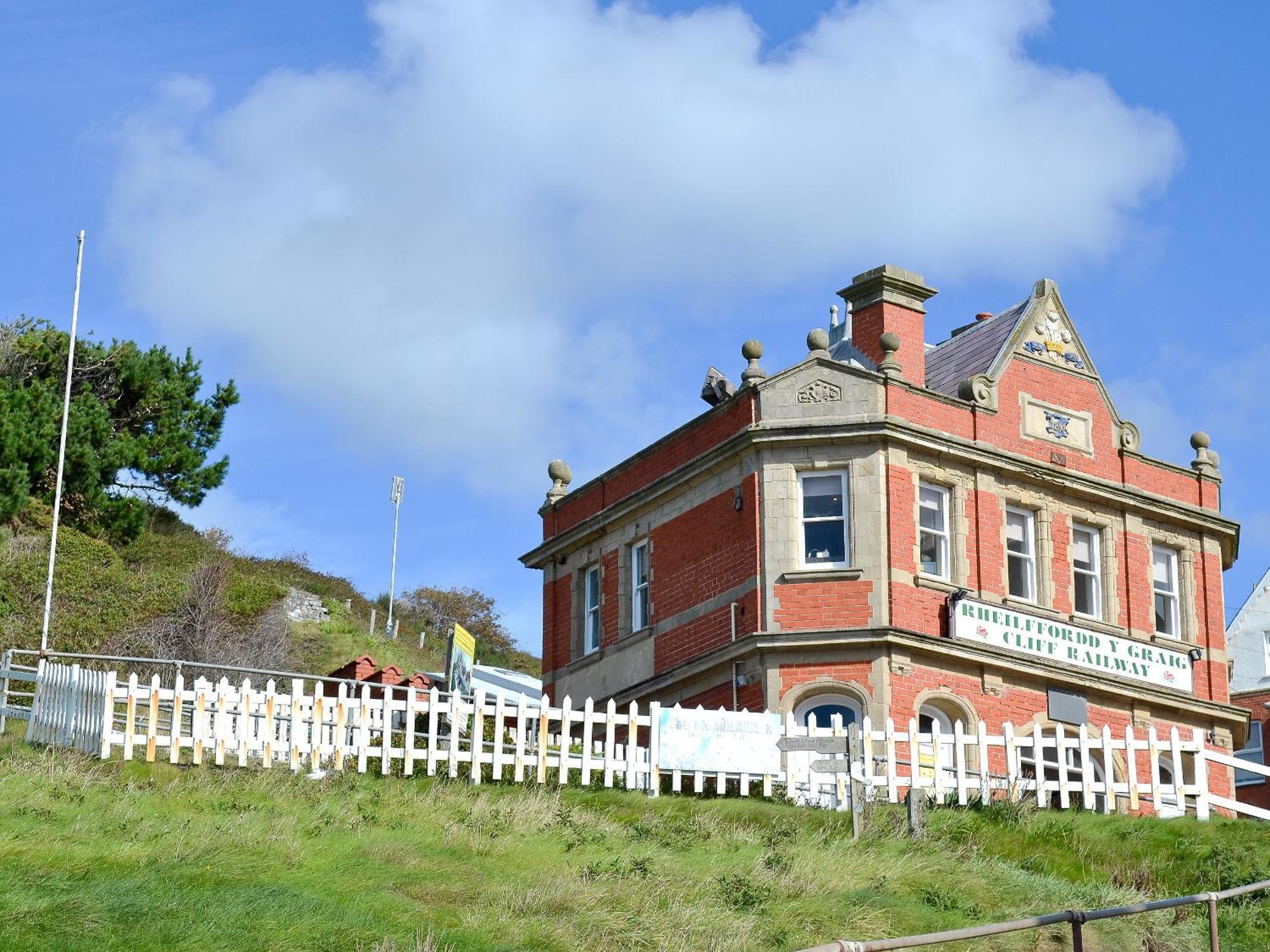 Cliff Railway Holiday home